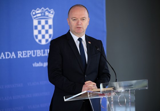 Pozivi za uređenje dječjih vrtića i izgradnju igrališta, poseban naglasak na potpomognuta područja